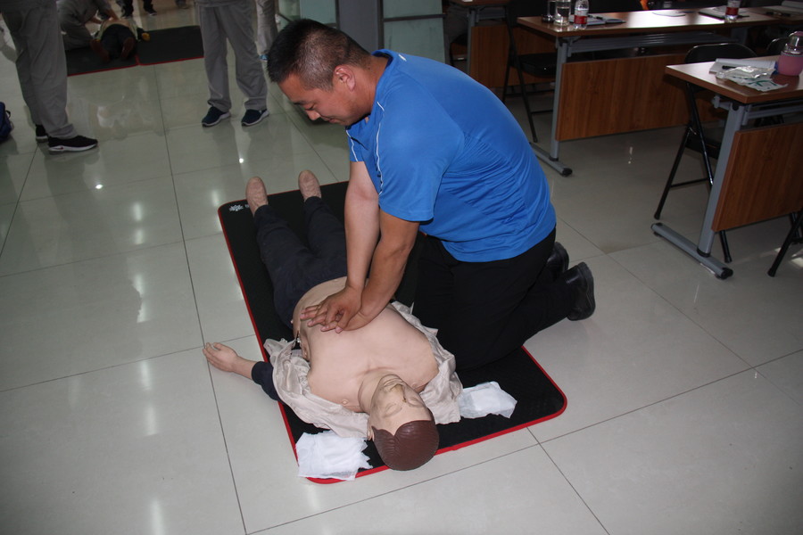 1561425612940866.jpg 2019.6.14心肺復蘇培訓 133.jpg